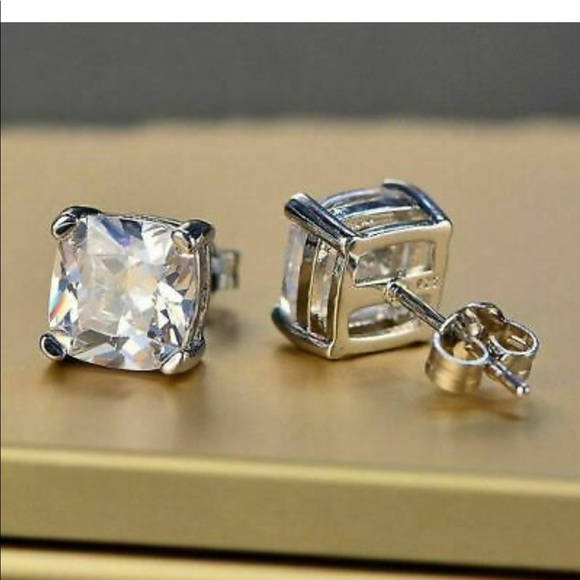 Princess cut pure Silver Swarovski earrings - Picture 5 of 6